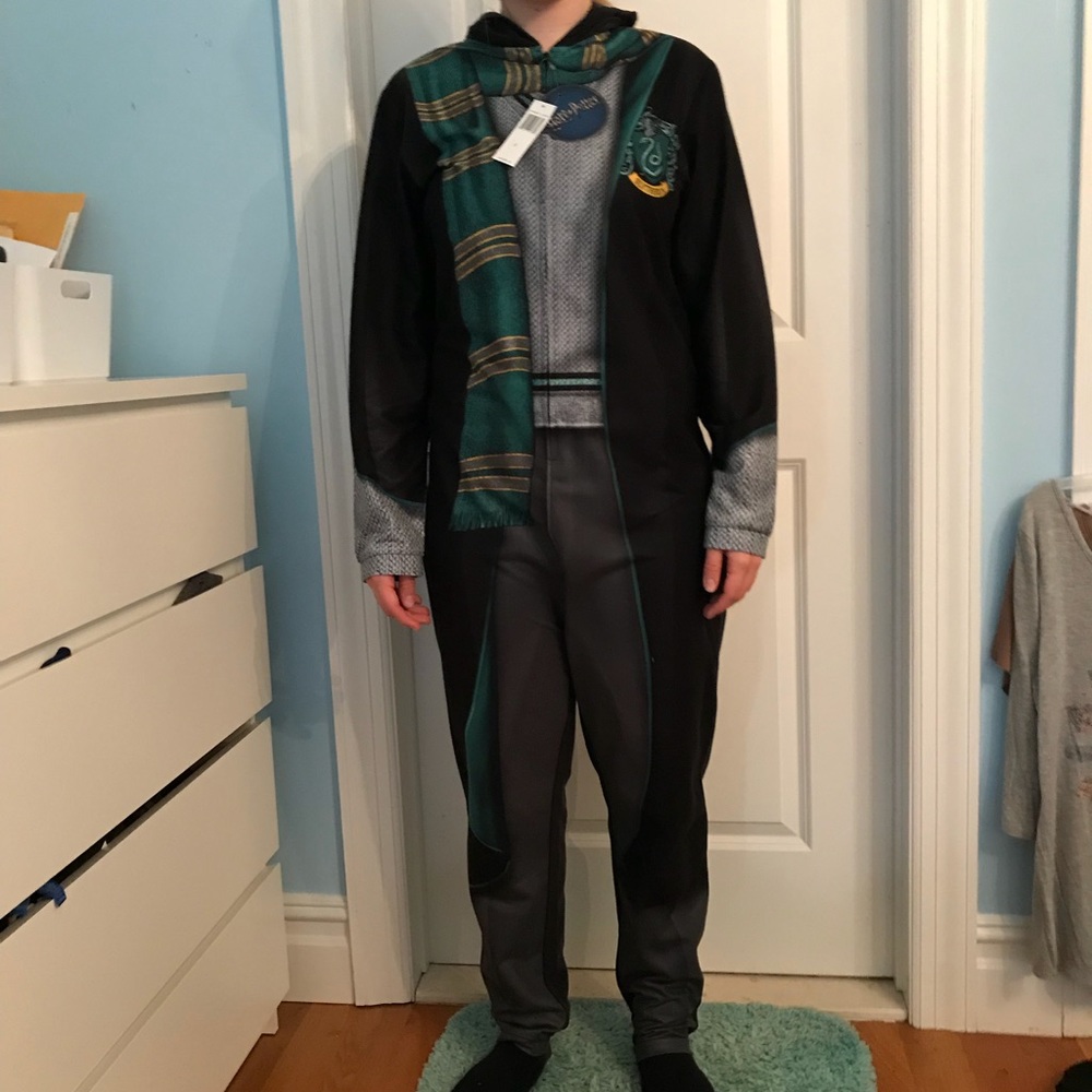 RARE HARRY POTTER COLLECTORS SNUGGIE